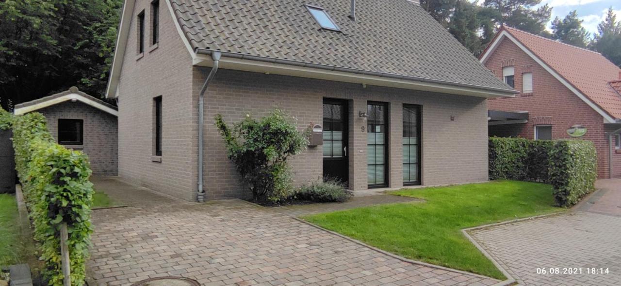 De Huemmelske Bur Villa Friesoythe Exterior photo